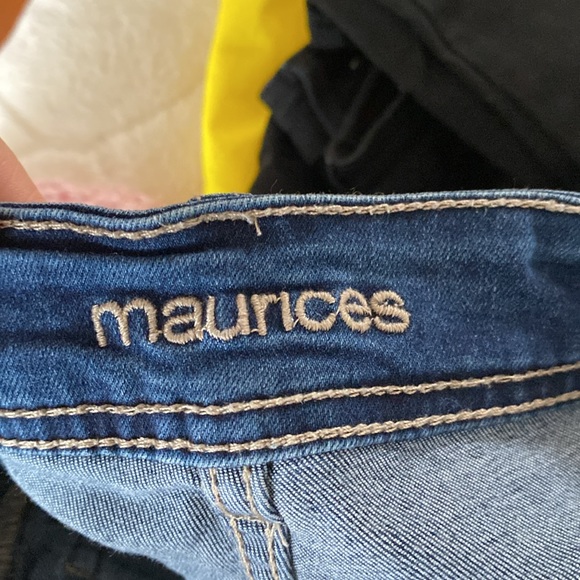 Maurice’s small regular women’s skinny jeans with rips. - Picture 12 of 13
